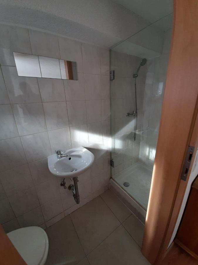 Biberach-Riss-Zimmer-Frei, Einzel-Zimmer Bad Kueche Birkenhard Bagian luar foto