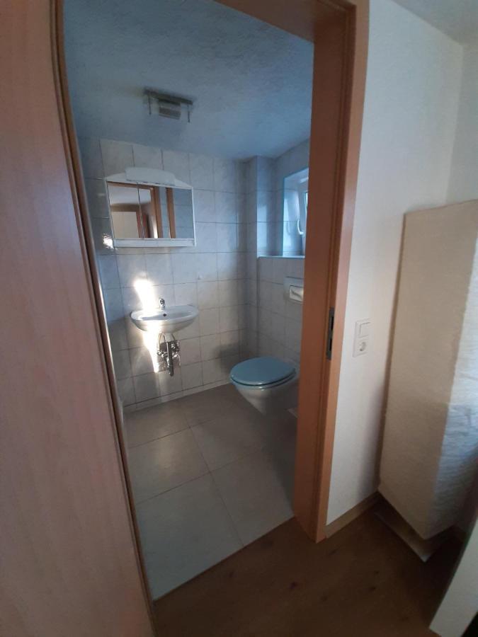 Biberach-Riss-Zimmer-Frei, Einzel-Zimmer Bad Kueche Birkenhard Bagian luar foto