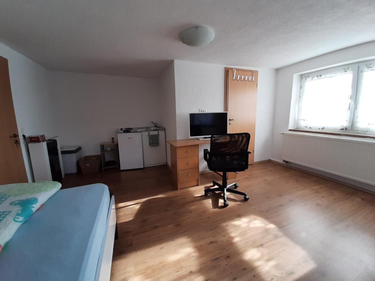 Biberach-Riss-Zimmer-Frei, Einzel-Zimmer Bad Kueche Birkenhard Bagian luar foto