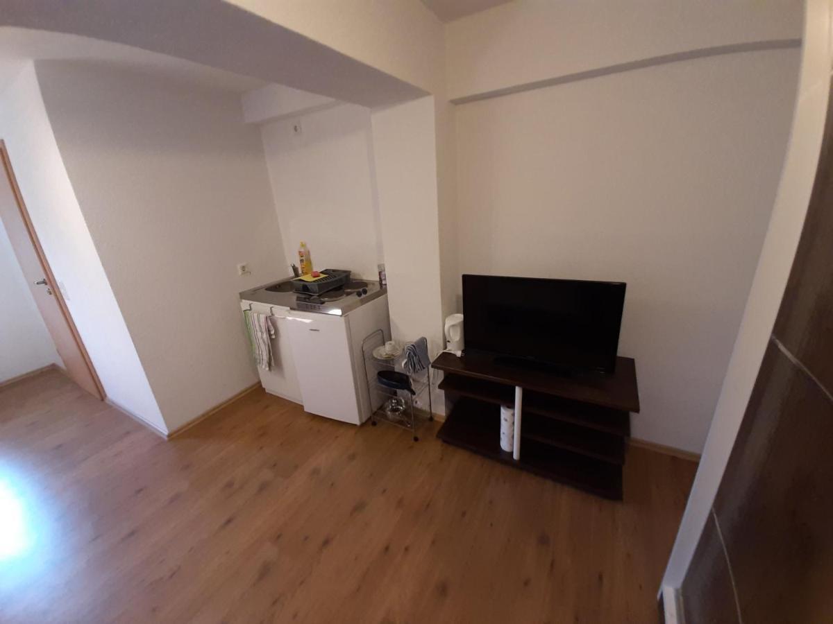 Biberach-Riss-Zimmer-Frei, Einzel-Zimmer Bad Kueche Birkenhard Bagian luar foto