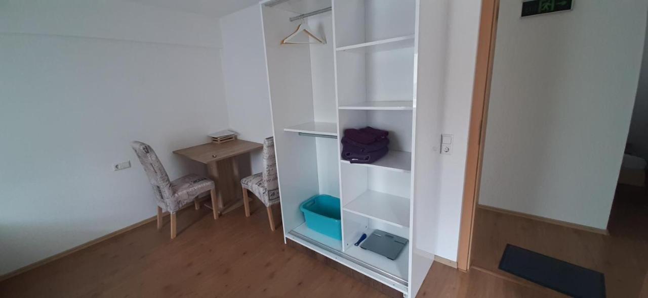 Biberach-Riss-Zimmer-Frei, Einzel-Zimmer Bad Kueche Birkenhard Bagian luar foto