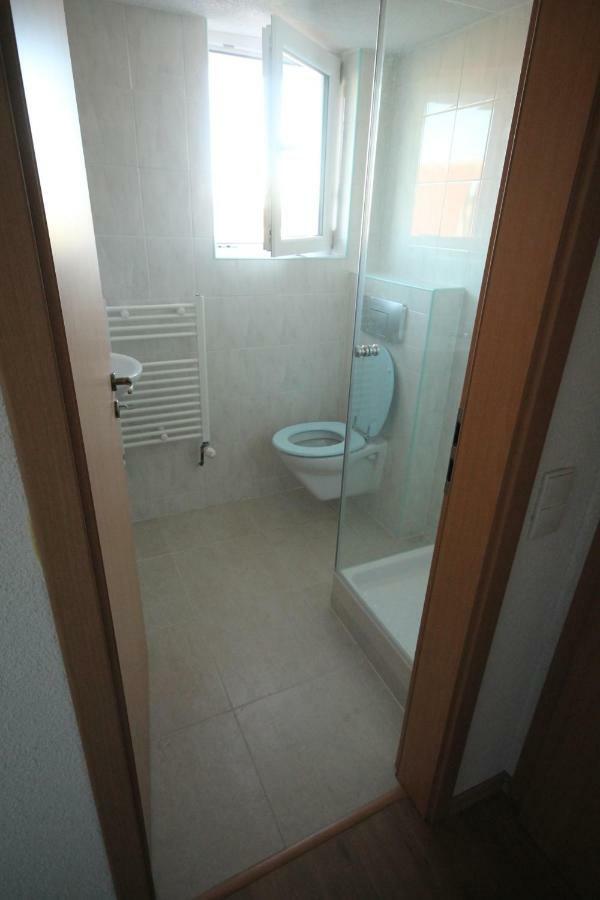 Biberach-Riss-Zimmer-Frei, Einzel-Zimmer Bad Kueche Birkenhard Bagian luar foto